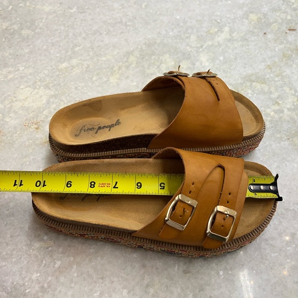 FREE PEOPLE Caravelle Cork Footbed Sandals- Size 39 Canyon Moon color - Picture 7 of 7
